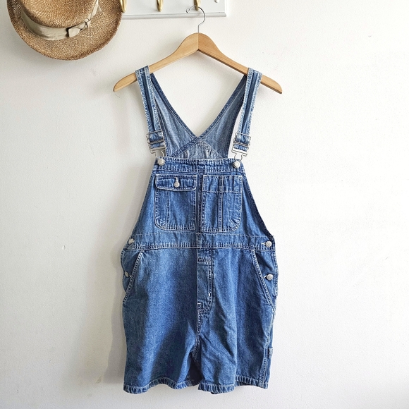 Archive GAP Denim Overall Shorts Women’s M Y2K Era 90s Inspired Jean Shortalls
